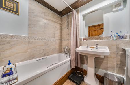 1425785-10-69b323...