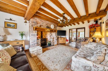 1433073-12-69bda3...