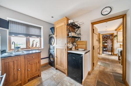 1433073-20-69bda4...