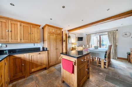 1433073-18-69bda3...