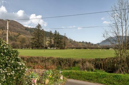 1433073-26-69bda4...