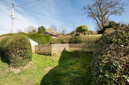 1428840-18-69bc27...