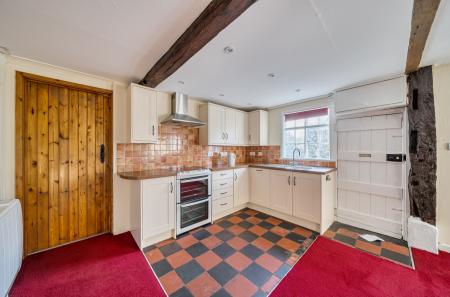 1428840-22-69c577...