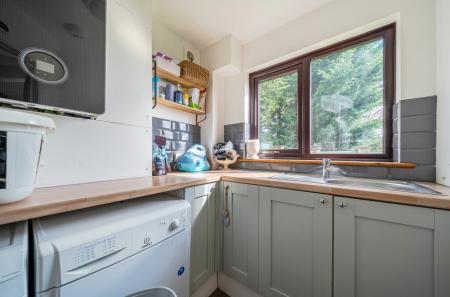 1434955-10-69cc23...