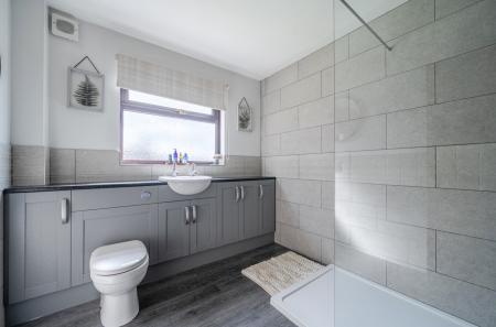 1434955-15-69cc23...