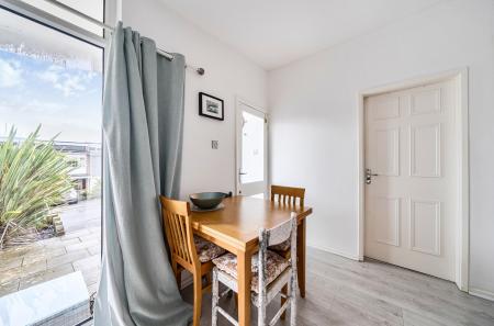 1350571-13-68c155...