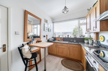 1350571-1-68c1514...