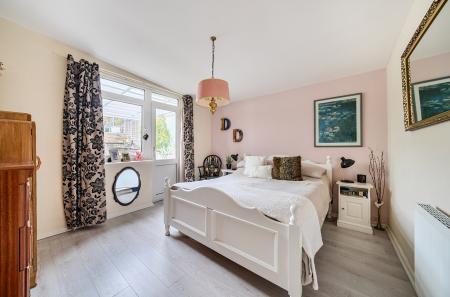 1350571-18-68c156...