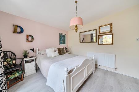 1350571-19-68c156...