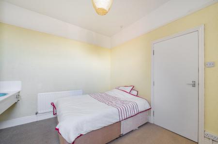 1372821-11-690233...