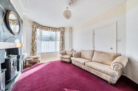 1372821-18-690234...