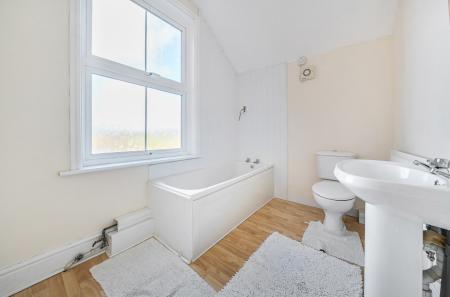 1372821-1-69022e5...