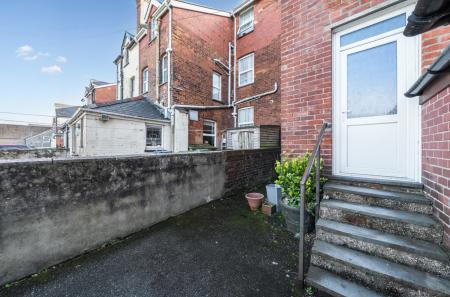 1372821-12-690233...