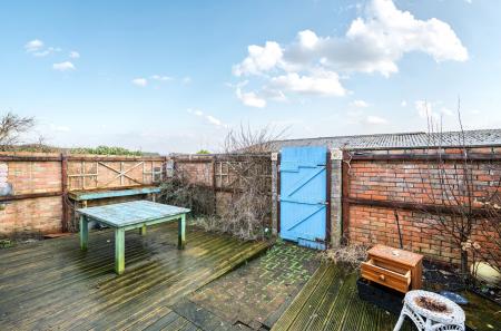 1401895-16-697259...