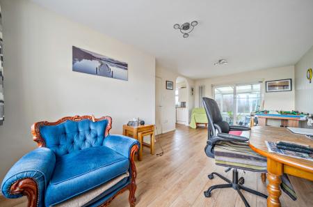 1401895-5-6972591...