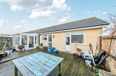 1401895-17-697259...