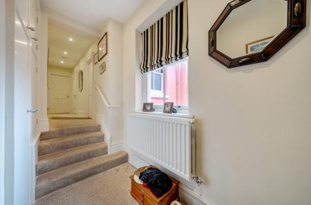 1396584-9-6972596...