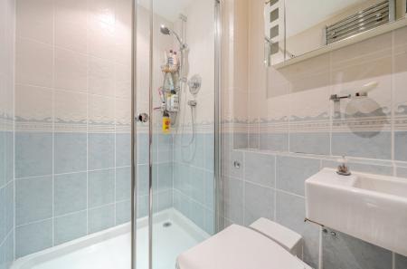 1396584-6-6972595...