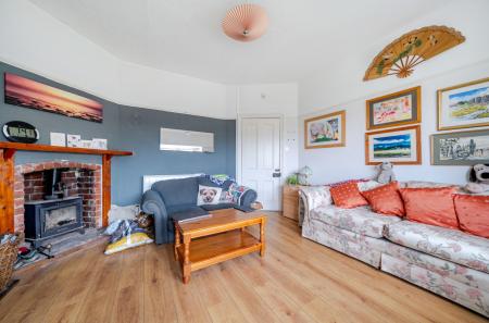 1421427-11-69a9b4...