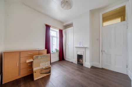 1421427-3-69a9b38...