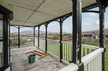 1421427-22-69a9b5...