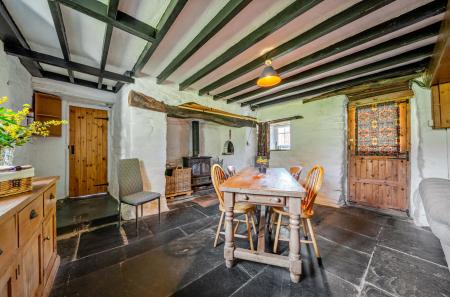 1422766-9-69b9ca8...