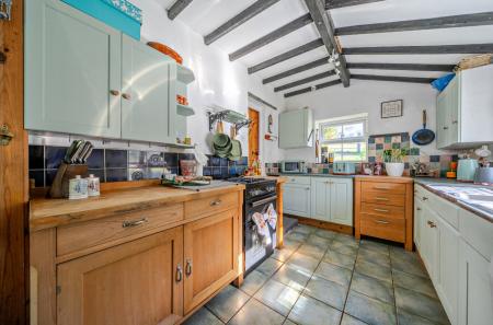 1422766-12-69b9ca...