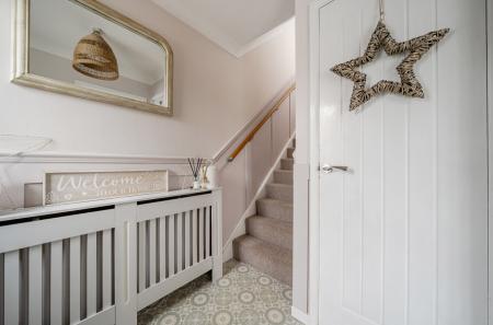 1382101-19-691722...