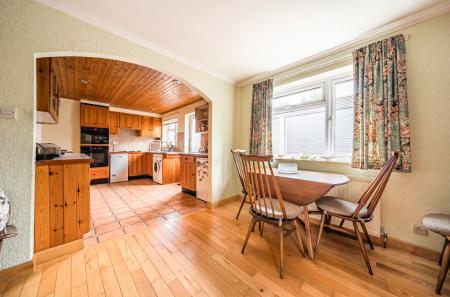 1341309-6-68a4d05...