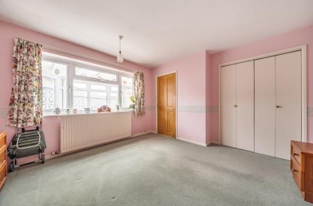 1341309-17-68a4d0...