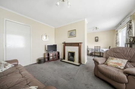 1341387-6-68a4422...