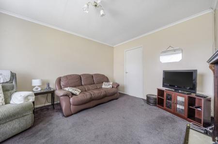 1341387-9-68a4426...