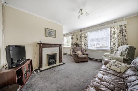 1341387-5-68a4420...