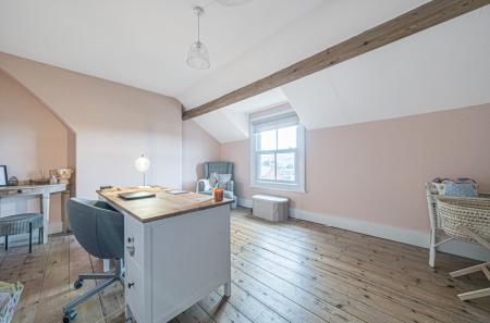 1346279-17-68c2f1...