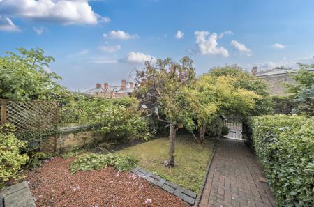 1346279-20-68c2f1...