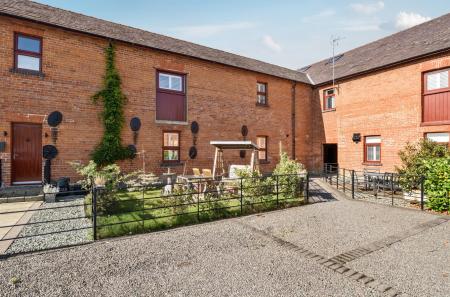 1348133-20-68bffd...