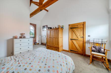 1348133-10-68bffc...