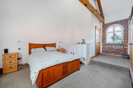 1348133-9-68bffc7...