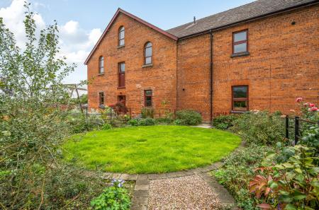 1360696-5-68dd204...