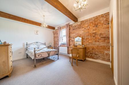 1360696-15-68dd2b...