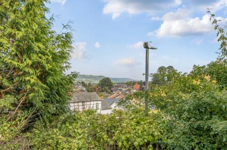 1357933-17-68d410...