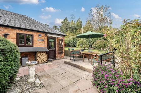 1362612-7-68e67e4...