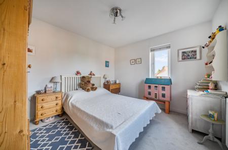 1370683-11-68f8b6...