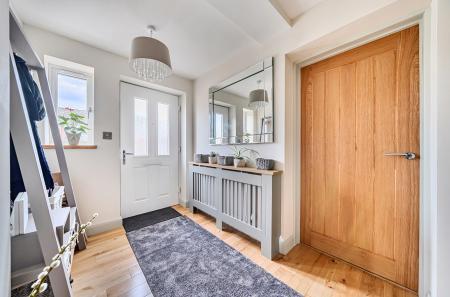 1373635-7-690b6ab...