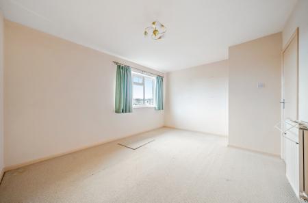 1386115-8-692ee64...