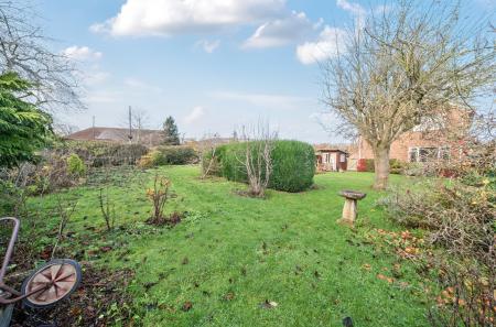 1386115-4-692ee31...