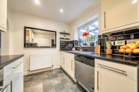 1406662-11-698216...