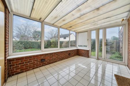 1409367-14-698b52...