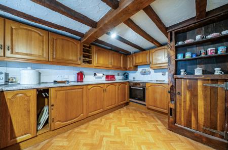 1417266-5-699c800...