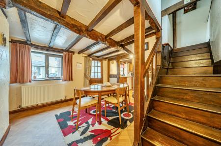 1417266-7-699c800...